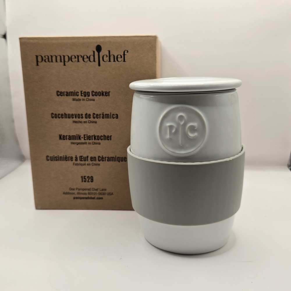 Pampered Chef Ceramic Egg Cooker #1529 – In the Box - Microwave Cake/Muffins‎